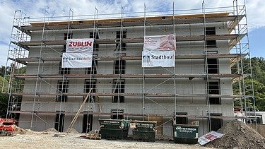 Baustellenbild des Rohbaus der Gemeinschaftsunterkunft in Ettlingen