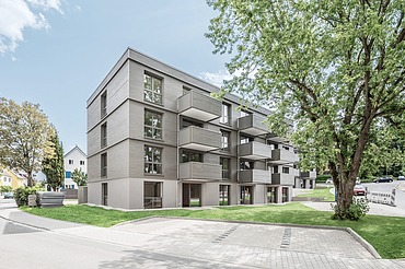 Außenansicht der Joseph-Stiftung in Bayreuth Außenansicht der Joseph-Stiftung in Bayreuth mit Balkonen