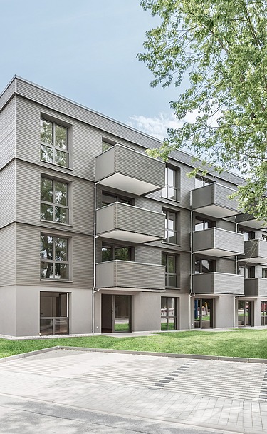 Außenansicht der Joseph-Stiftung in Bayreuth Außenansicht der Joseph-Stiftung in Bayreuth mit Balkonen